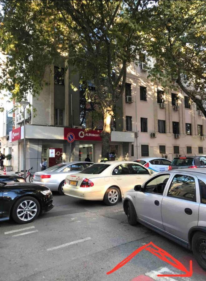 Nice Central Apartment In Tirana City Ngoại thất bức ảnh